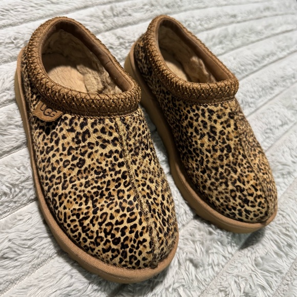 UGG Tasman Slipper Leopard - Picture 4 of 9